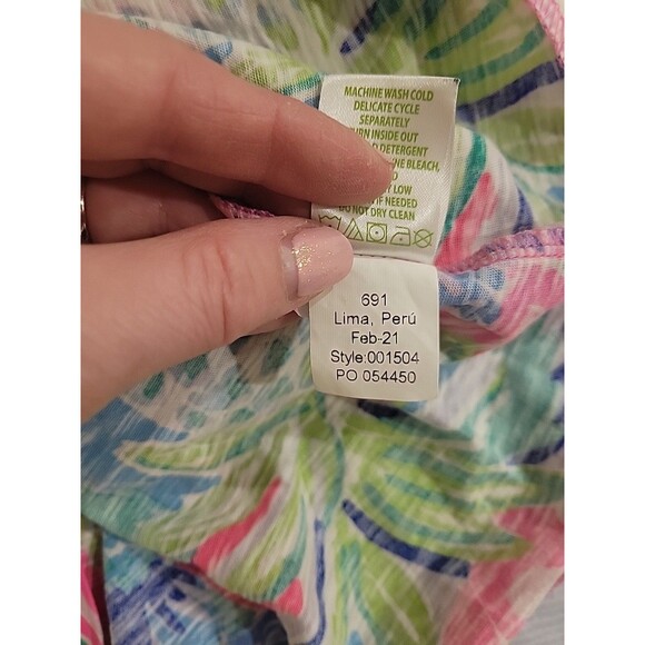 Lilly Pulitzer Etta V-Neck Top in Pink Raise The Bar Pineapple Print S Preppy - Picture 8 of 8